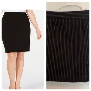 BANANA REPUBLIC Black Skirt  & White stripes